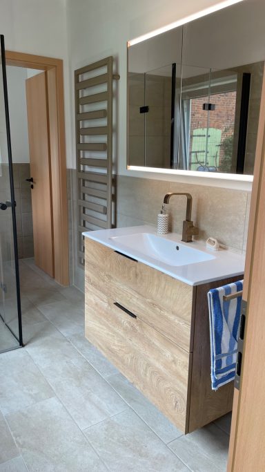 Bad 2 - Duschbereich - Nachher