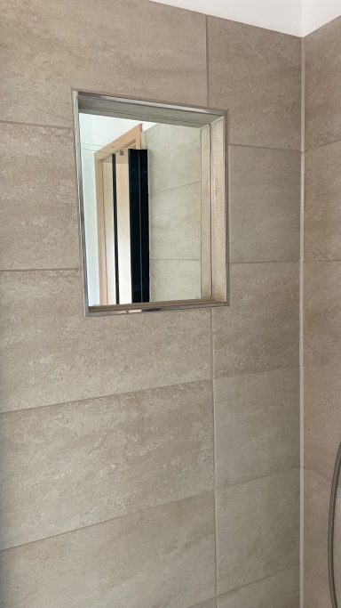 Bad 2 Duschbereich - Nachher